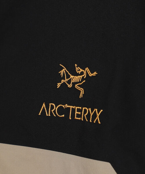 BEAMS(ビームス)の「ARC’TERYX × BEAMS / 別注 BETA JACKET(ナイロンジャケット・メンズ・マルチ・XL/S/L/M/XXL)」の5枚目の写真