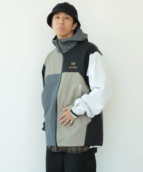 BEAMS(ビームス)の「ARC’TERYX × BEAMS / 別注 BETA JACKET(ナイロンジャケット・メンズ・マルチ・XL/S/L/M/XXL)」の7枚目の写真