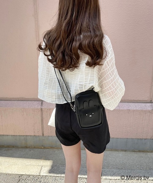 Heather（ヘザー）の「ミッフィー/miffy/スマホショルダー　156883（スマホグッズ・レディース・オフホワイト/ブラック/シルバー・ONE SIZE）」の3枚目の写真