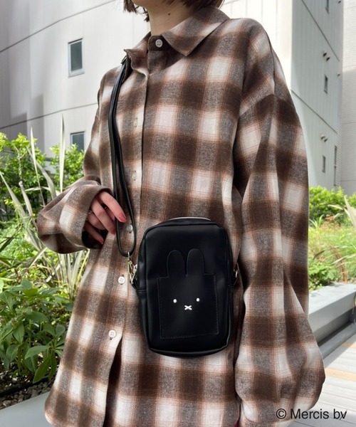 Heather（ヘザー）の「ミッフィー/miffy/スマホショルダー　156883（スマホグッズ・レディース・オフホワイト/ブラック/シルバー・ONE SIZE）」の12枚目の写真