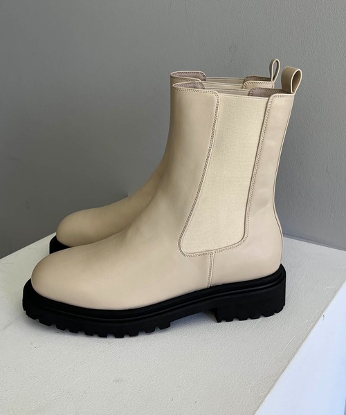 CAPRICIEUX LE'MAGE（カプリシューレマージュ）の「サイドゴアブーツ