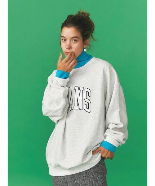 VANS（バンズ）の「Vans別注 ビッグロゴスウェット（スウェット・レディース・ライトグレー/ネイビー/グリーン・FREE）」の22枚目の写真