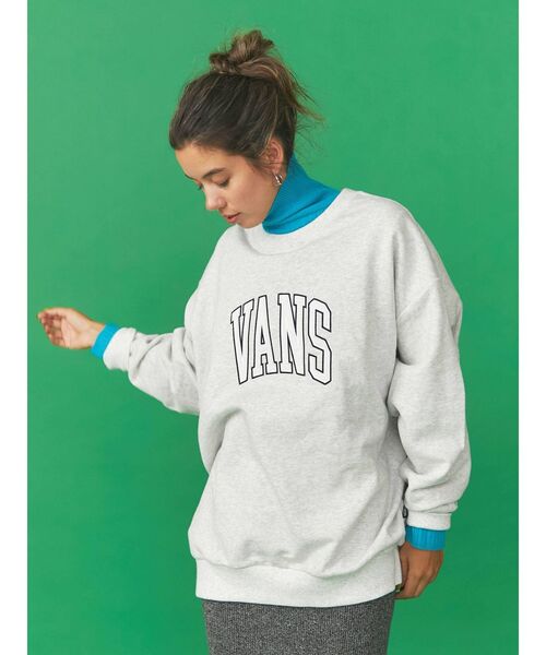 VANS（バンズ）の「Vans別注 ビッグロゴスウェット（スウェット・レディース・ライトグレー/ネイビー/グリーン・FREE）」の9枚目の写真