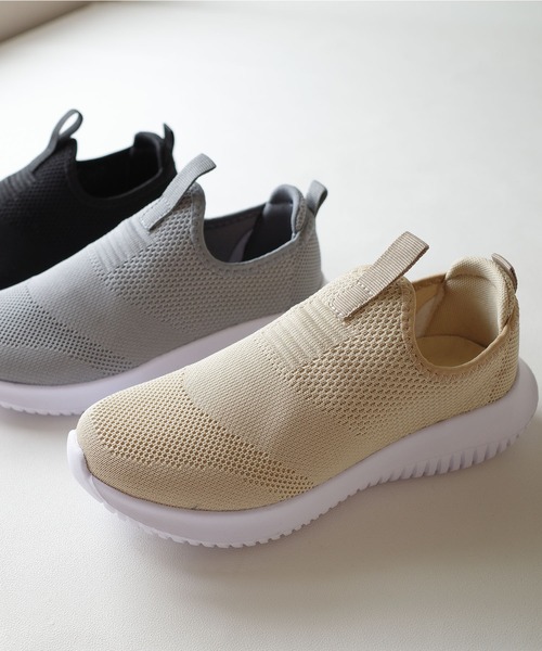 AmiAmi（アミアミ）の「軽量ニットスリッポン/スニーカー（スリッポン・レディース・グレー/ブラック/ベージュ/ブラック×ブラック・22.5cm/23cm/23.5cm/24cm/24.5cm/25cm/25.5cm/26cm/26.5cm/27cm/28cm）」の18枚目の写真