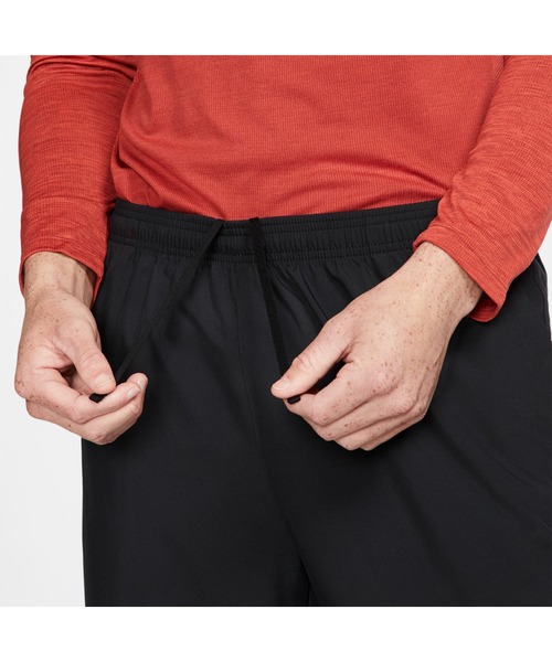 NIKE(ナイキ)の「ナイキ NIKE ナイキ ラン ストライプ ウーブン パンツ(その他パンツ・メンズ・ブラック・S/3L/LL/L/M)」の3枚目の写真