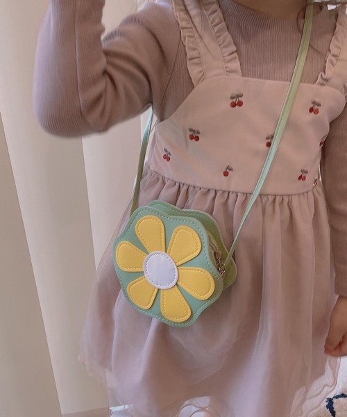 CERCA（チェルカ）の「lulunoix/お花ショルダーバック（ショルダーバッグ・キッズ・ブルー/グリーン/レッド/ピンク/パープル/イエロー・FREE）」の12枚目の写真