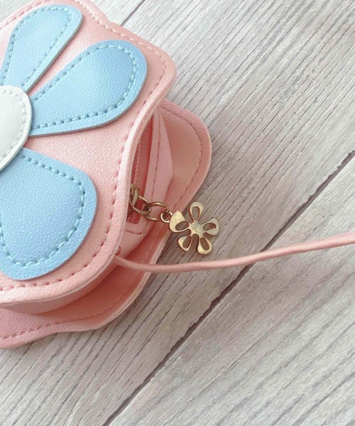 CERCA（チェルカ）の「lulunoix/お花ショルダーバック（ショルダーバッグ・キッズ・ブルー/グリーン/レッド/ピンク/パープル/イエロー・FREE）」の13枚目の写真