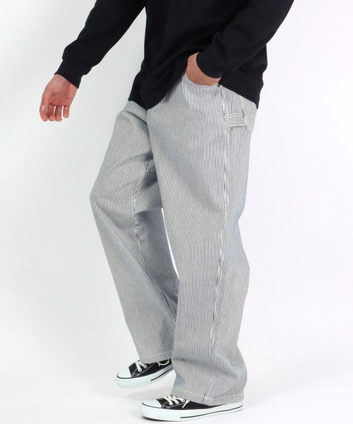 Salong hameu(サロン ハミュー)の「ハイウエスト ペインターパンツ/ワイドデニムパンツ メンズ レディース(デニムパンツ・メンズ・アイボリー/ブラック系その他/ワンウォッシュ/ライトインディゴブルー/ブルー系その他/ストライプ・M/L/LL)」の6枚目の写真