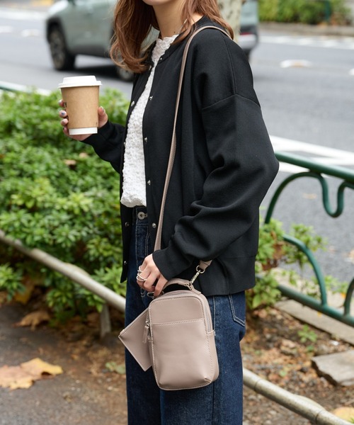 COLONY 2139（コロニートゥーワンスリーナイン）の「ミニケース付スマホショルダーバッグ（ショルダーバッグ・レディース・ベージュ/アイボリー/ブラック/ブルー/シルバー/パープル・FREE）」の16枚目の写真