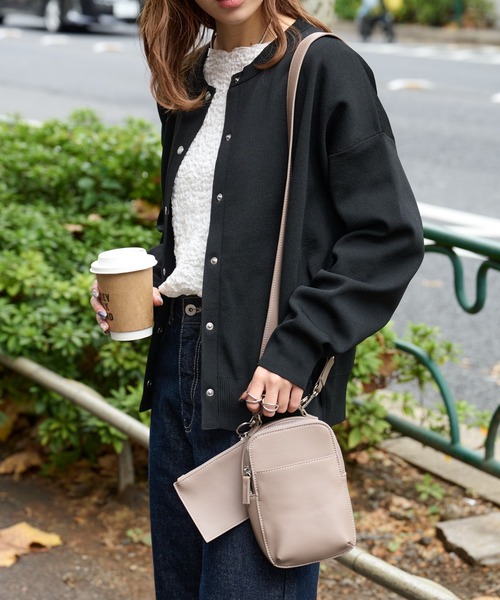 COLONY 2139（コロニートゥーワンスリーナイン）の「ミニケース付スマホショルダーバッグ（ショルダーバッグ・レディース・ベージュ/アイボリー/ブラック/ブルー/シルバー/パープル・FREE）」の17枚目の写真