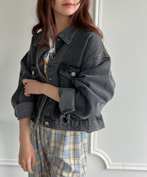 Loueme(ルエム)の「【23S/S 春夏新作】ルーズシルエットショートデニムジャケット(デニムジャケット・レディース・ブルー/ブラック系その他・FREE)」の15枚目の写真