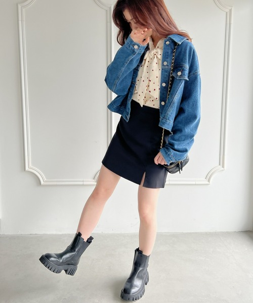 Loueme(ルエム)の「【23S/S 春夏新作】ルーズシルエットショートデニムジャケット(デニムジャケット・レディース・ブルー/ブラック系その他・FREE)」の11枚目の写真