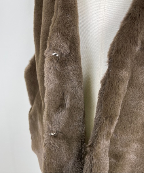 Meli rich（メリーリッチ）の「フェイクファーベスト（ベスト・レディース・ブラウン/ホワイト/ブラック・FREE）」の4枚目の写真