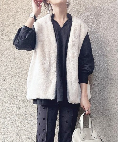 Meli rich（メリーリッチ）の「フェイクファーベスト（ベスト・レディース・ブラウン/ホワイト/ブラック・FREE）」の20枚目の写真