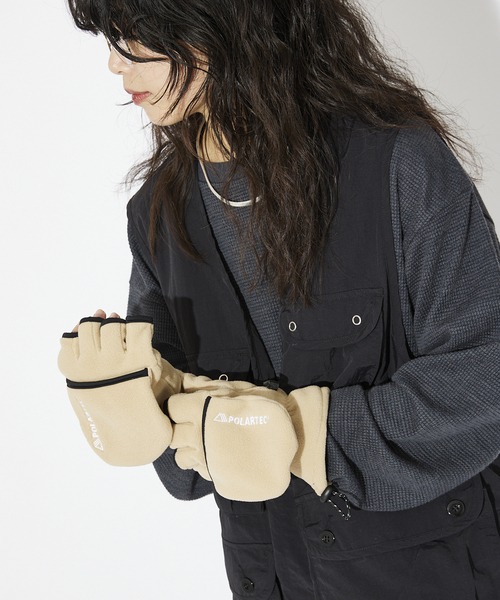 JOURNAL STANDARD relume（ジャーナルスタンダード　レリューム）の「【POLARTEC/ ポーラテック】 別注GLOVE（その他小物・メンズ・ブラック/ベージュ・FREE）」の4枚目の写真