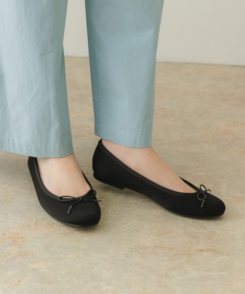 RODE SKO（ロデスコ）の「『MADE IN JAPAN』サテンプレーンバレエシューズ（バレエシューズ・レディース・ミント/ラベンダー/イエロー/ピンク/ベージュ系その他/ブラック/グレー/ブルー・36/37/38）」の2枚目の写真