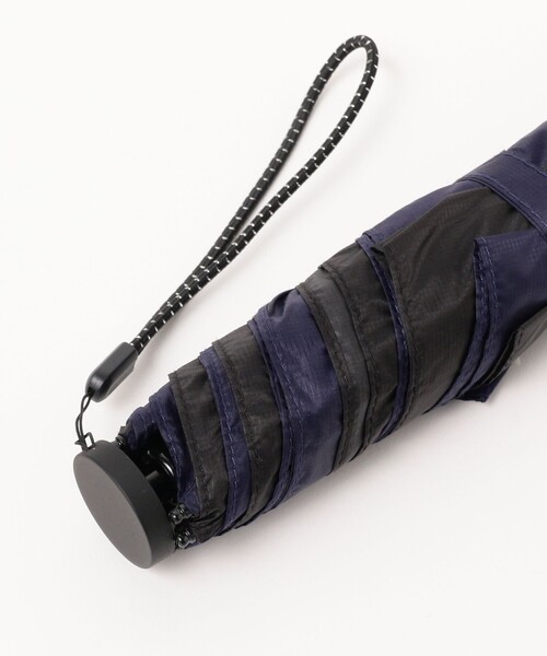 BEAMS BOY（ビームスボーイ）の「BEAMS BOY / 2トーン 軽量 折り畳み傘（折りたたみ傘・レディース・ラベンダー/ロイヤルブルー/ブラック・ONE SIZE）」の15枚目の写真