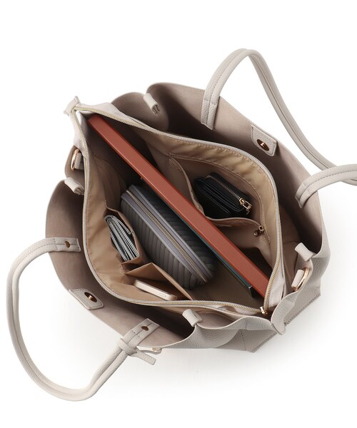 SHOO・LA・RUE(シューラルー)の「◆【軽量】前後ポケットA4トートバッグ【2WAY】(トートバッグ・レディース・アイボリー/ブラック/グレー・00)」の6枚目の写真