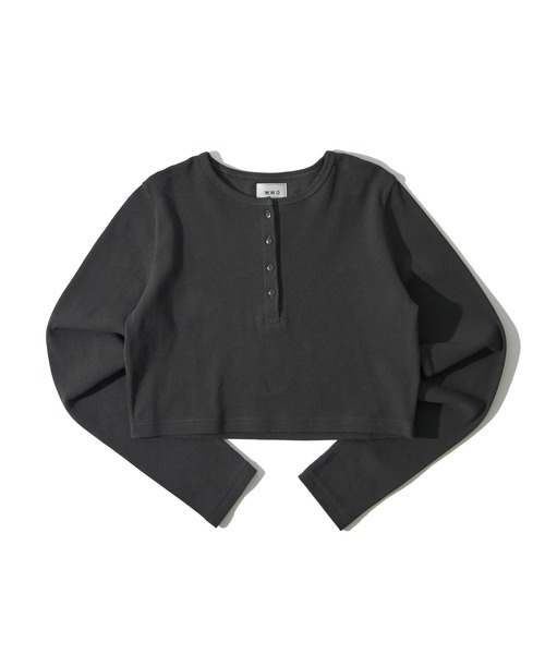 WHO'S WHO gallery(フーズフーギャラリー)の「【WEB限定】ヘンリーネックショートトップス(Tシャツ/カットソー・レディース・ライトグレー/ブラック/オフホワイト/レッド/チャコールグレー/グレー/ブラック系その他/ブラウン/ブラウン系その他/ネイビー・FREE/MEDIUM)」の14枚目の写真