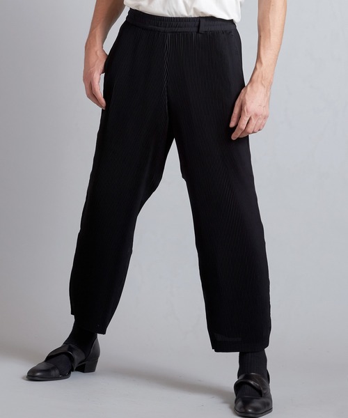 NO ID.（ノーアイディ）の「【NO ID.】Easy Wide Pleats Pants / イージー ワイド プリーツ パンツ（その他パンツ・メンズ・ブラック/グリーン/ブラック×グレー・1/2）」の2枚目の写真