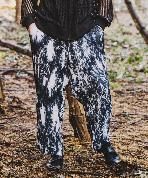 NO ID.（ノーアイディ）の「【NO ID.】Easy Wide Pleats Pants / イージー ワイド プリーツ パンツ（その他パンツ・メンズ・ブラック/グリーン/ブラック×グレー・1/2）」の22枚目の写真