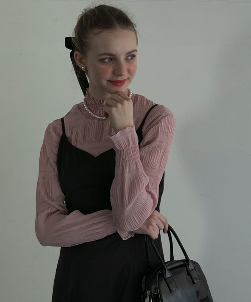 BONLECILL noir（ボンルシールノワール）の「【BONLECILLnoir】マジョリカプリーツシャーリング ハイネックシアープルオーバー（シャツ/ブラウス・レディース・ネイビー/ブルー/ブラック/オフホワイト/アイボリー/ピンク/グレー/ベージュ/チャコールグレー/レッド・FREE）」の9枚目の写真