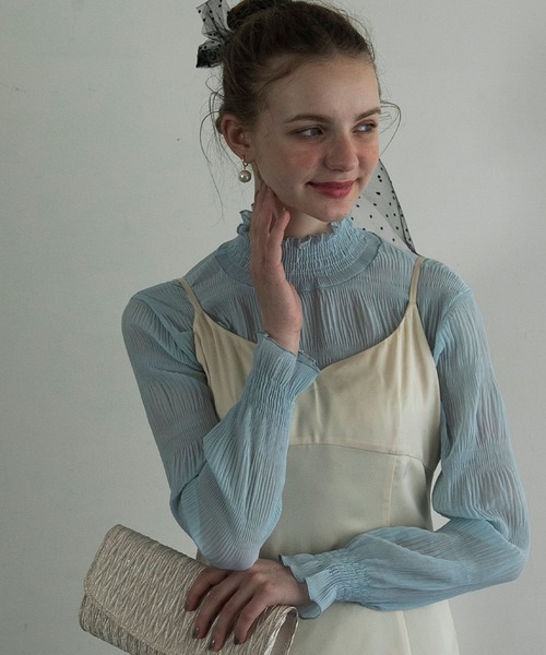 BONLECILL noir（ボンルシールノワール）の「【BONLECILLnoir】マジョリカプリーツシャーリング ハイネックシアープルオーバー（シャツ/ブラウス・レディース・ネイビー/ブルー/ブラック/オフホワイト/アイボリー/ピンク/グレー/ベージュ/チャコールグレー/レッド・FREE）」の8枚目の写真