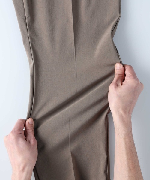 PLUS ONE(プラスワン)の「【接触冷感】【PLUS ONE】サラサラレギュラートラウザー / 吸水速乾(スラックス・メンズ・ブラック/ダークベージュ・S/M/L/XL)」の4枚目の写真