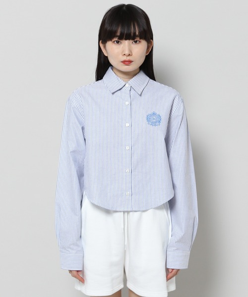 MAGPIEROBIN（マグパイロビン）の「ALAND MAGPIE ROBIN／クロップロゴストライプシャツ　2197558（シャツ/ブラウス・レディース・グリーン/ネイビー・FREE）」の16枚目の写真