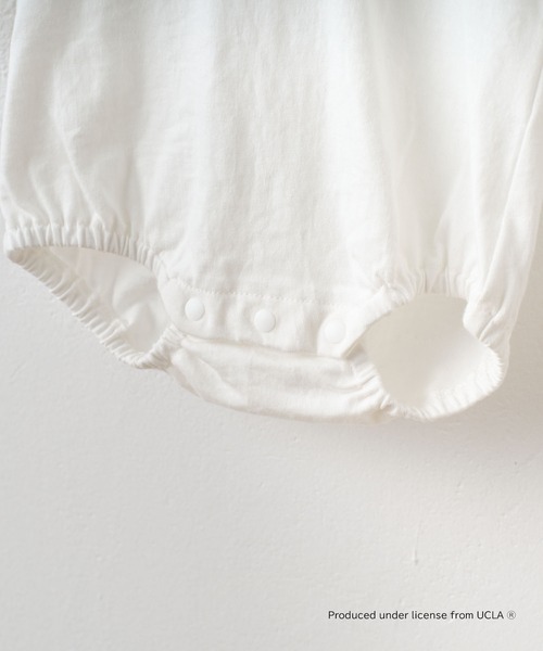 UCLA(ユーシーエルエー)の「【KIDS】【UCLA/ユーシーエルエー】バックプリントロンパース(ロンパース・キッズ・チャコールグレー/ホワイト・80)」の7枚目の写真