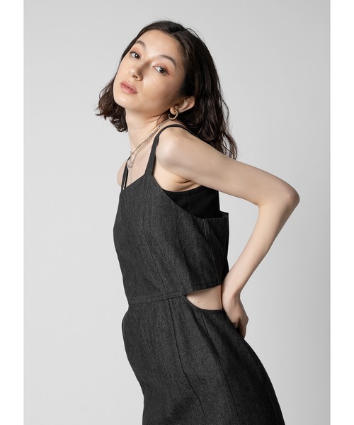 Adoon plain（アドーンプレーン）の「ウエストカットデニムワンピース（ワンピース・レディース・インディゴブルー/ブラック・MEDIUM/LARGE）」の3枚目の写真