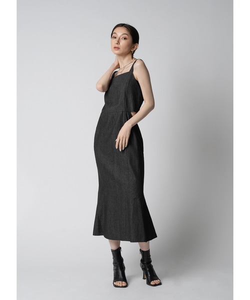 Adoon plain（アドーンプレーン）の「ウエストカットデニムワンピース（ワンピース・レディース・インディゴブルー/ブラック・MEDIUM/LARGE）」の18枚目の写真