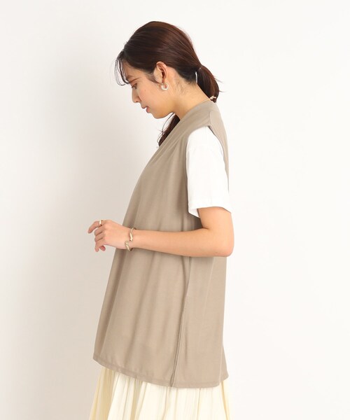 DRESKIP(ドレスキップ)の「◆【2点セット】さらさら薄手ジレ+ロゴTシャツ(ベスト・レディース・サンドベージュ/ブラック/カーキ・02/03)」の18枚目の写真