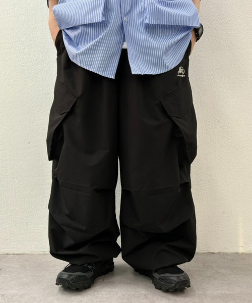 WHO'S WHO gallery（フーズフーギャラリー）の「COOPER FACT スーパーワイドイージーカーゴパンツ（カーゴパンツ・メンズ・ブラック/ホワイト/ネイビー・FREE）」の7枚目の写真
