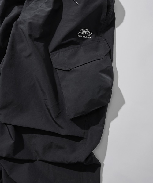 WHO'S WHO gallery（フーズフーギャラリー）の「COOPER FACT スーパーワイドイージーカーゴパンツ（カーゴパンツ・メンズ・ブラック/ホワイト/ネイビー・FREE）」の13枚目の写真