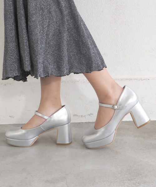 byあしながおじさん（バイアシナガオジサン）の「厚底チャンキーストラップパンプス　8980727（パンプス・レディース・レッド/グレイッシュベージュ/ブラック/ライトベージュ/クリアブラック/シルバー・22.5cm/23.0cm/23.5cm/24.0cm/24.5cm/23cm/24cm）」の21枚目の写真