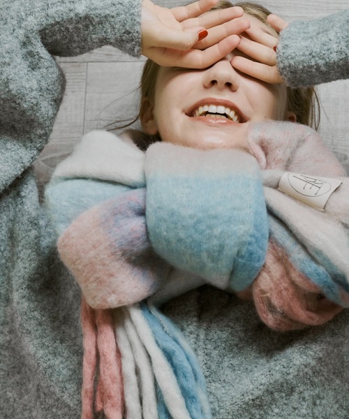 idem(イデム)の「【 4色展開 / ZOZO限定 】ボリュームチェックマフラー / check volume muffler(マフラー・レディース・ベージュ/ブルー/ピンク/その他・FREE)」の21枚目の写真