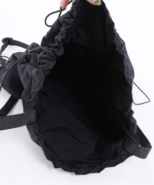 WC（ダブル シー）の「ドロストナイロンナップサック（バックパック/リュック・レディース・ホワイト/ブラック・FREE）」の19枚目の写真