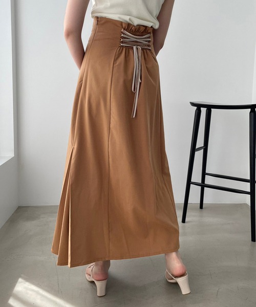 one after another NICE CLAUP(ワンアフターアナザーナイスクラップ)の「バックレースアップマーメイドスカート(スカート・レディース・テラコッタ/アイボリー/ブラック/杢グレー・SMALL/MEDIUM)」の4枚目の写真