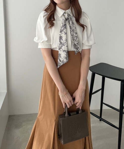 one after another NICE CLAUP(ワンアフターアナザーナイスクラップ)の「バックレースアップマーメイドスカート(スカート・レディース・テラコッタ/アイボリー/ブラック/杢グレー・SMALL/MEDIUM)」の17枚目の写真