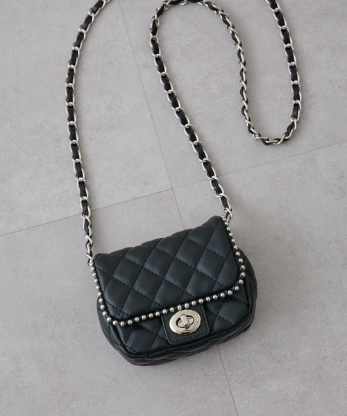 COLONY 2139（コロニートゥーワンスリーナイン）の「ボールチェーンパイピングミニショルダー（ショルダーバッグ・レディース・レッド/ホワイト/ブラック/ブラック系その他・FREE）」の19枚目の写真