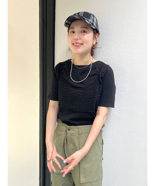 Ungrid(アングリッド)の「ギャザーフィットTee(Tシャツ/カットソー・レディース・ブラック/レッド/オフホワイト・FREE)」の9枚目の写真