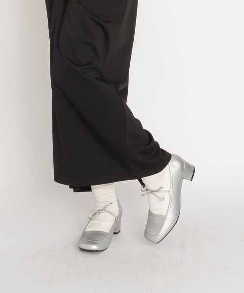 SVEC(シュベック)の「ブロックヒール スクエアトゥ メリージェーン / ストラップリボンパンプス(パンプス・レディース・ブラック系その他/ブラック/シルバー・40/38/39/35/36/37)」の14枚目の写真