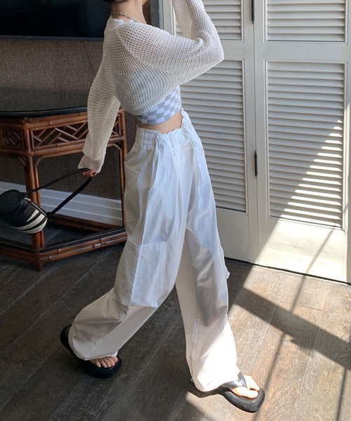 aimoha(アイモハ)の「ワイドカーゴパンツ(カーゴパンツ・レディース・ホワイト・MEDIUM/SMALL)」の4枚目の写真