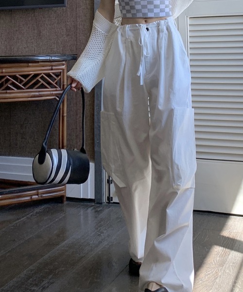 aimoha(アイモハ)の「ワイドカーゴパンツ(カーゴパンツ・レディース・ホワイト・MEDIUM/SMALL)」の14枚目の写真