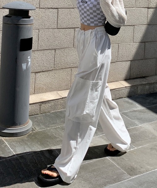 aimoha(アイモハ)の「ワイドカーゴパンツ(カーゴパンツ・レディース・ホワイト・MEDIUM/SMALL)」の18枚目の写真