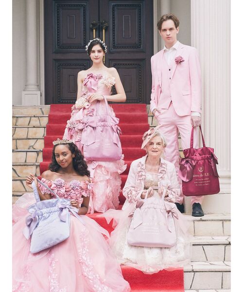 Maison de FLEUR（メゾンドフルール）の「ダブルリボンギャザートートバッグ（トートバッグ・レディース・レッド/ピンク/イエロー/ラベンダー/ネイビー/ピンクベージュ/アイボリー/ブラック/ブルー系その他7/グレー・FREE）」の11枚目の写真