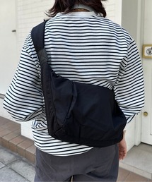 エステルボディバッグ