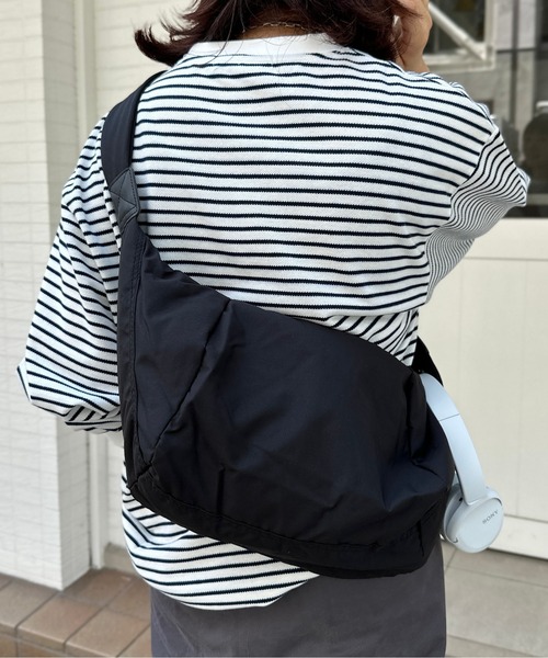 CPCM（シーピーシーエム）の「エステルボディバッグ（ボディバッグ/ウエストポーチ・メンズ・ブラック/アイボリー・FREE）」の3枚目の写真