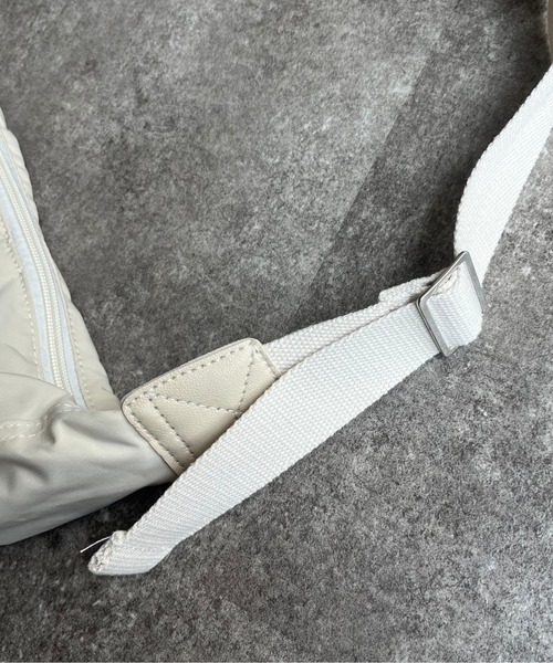 CPCM（シーピーシーエム）の「エステルボディバッグ（ボディバッグ/ウエストポーチ・メンズ・ブラック/アイボリー・FREE）」の17枚目の写真